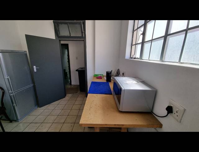 288M² MINI FACTORY TO LET IN SALT RIVER